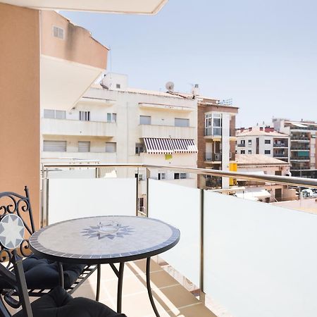 Ginosi Basics Centric Apartel Apartment Castelldefels Bagian luar foto